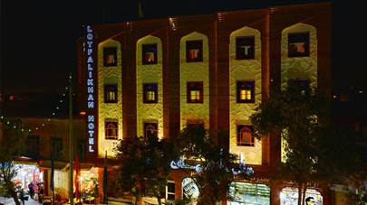 نمای هتل لطفعلی خان شیراز